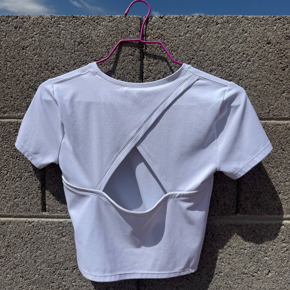 Athleta Transcend Open Back Tee in Bright White Size XS